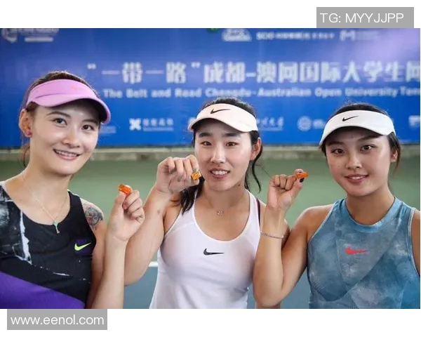 全国锦标赛回顾：成都网球队展现出色实力与团队合作精神