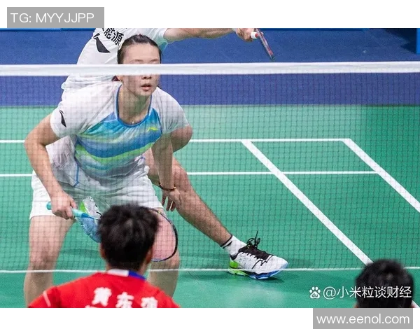 重庆羽毛球队与南京羽毛球队赛后分析：比赛节奏与战术对决的深度剖析